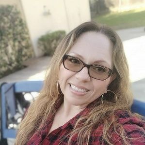 Meet your Posher, Alicia